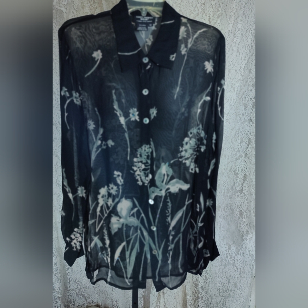 Saint Tropez Wear Floral Sheer Black Button-Up Blouse Bling